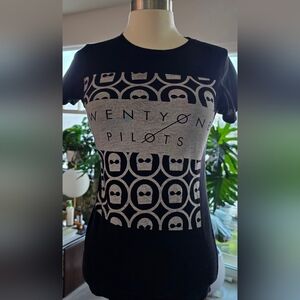 Twenty One Pilots T-shirt Black Girls Juniors‎ Women's Size Small
